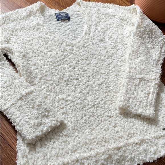 Abercrombie Sweater - Picture 5 of 7